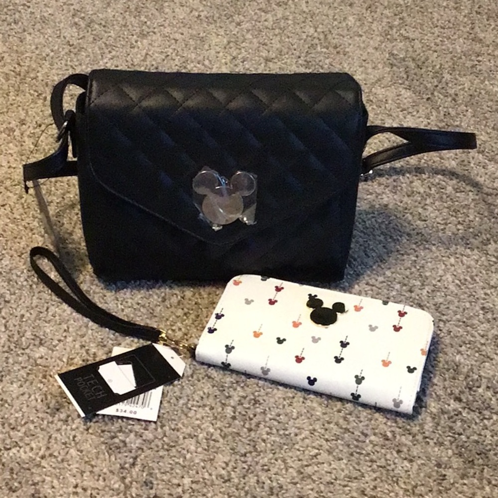 New Mickey Mouse Black Quilted Crossbody Bag with matching White Wallet
